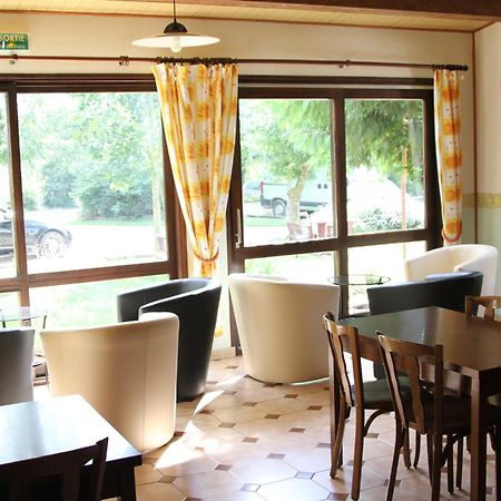 Logis Auberge De La Plaine La Rothière Esterno foto