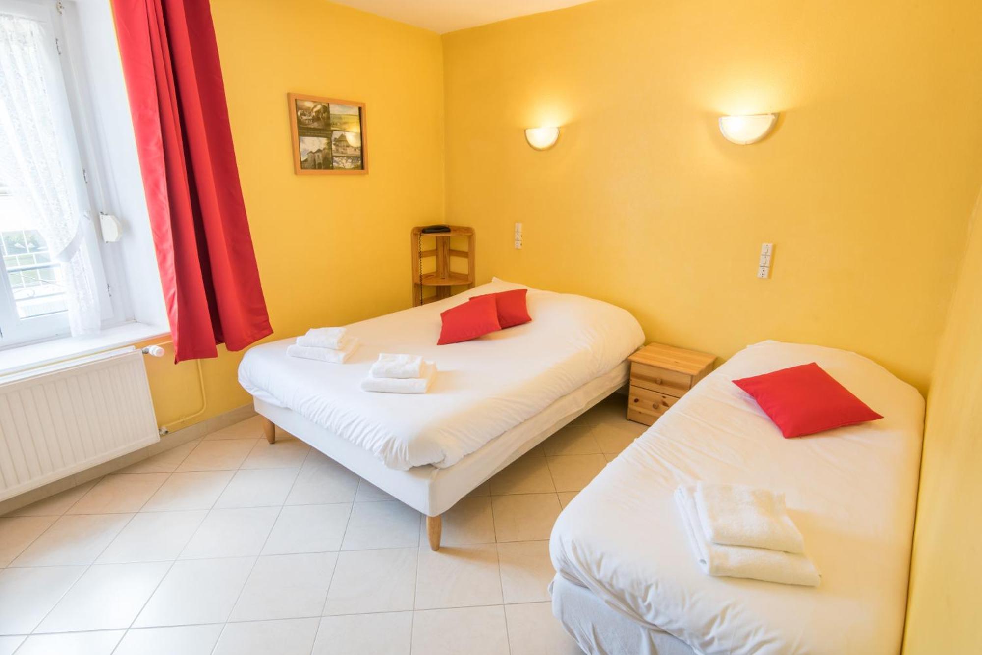 Logis Auberge De La Plaine La Rothière Esterno foto